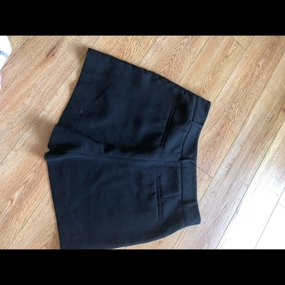 Wilfred black short - Picture 3 of 3